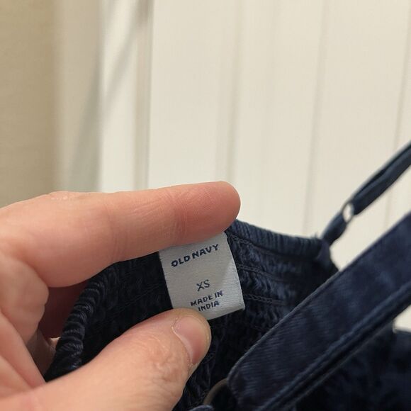 Old Navy Chambray Dark Wash Smocked Short Strappy Romper Womens Size XS NEW - Picture 8 of 10